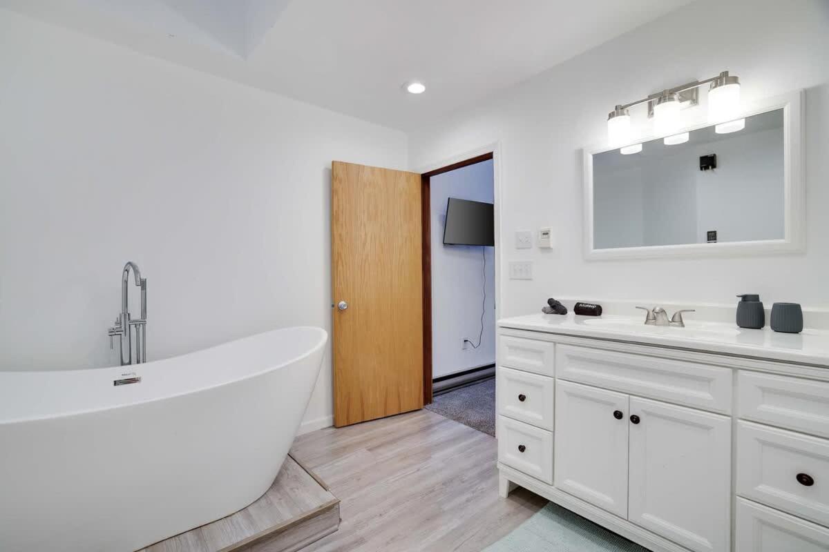 Relax In Blakeslee - Spacious 5Br Home With Bbq Exteriér fotografie