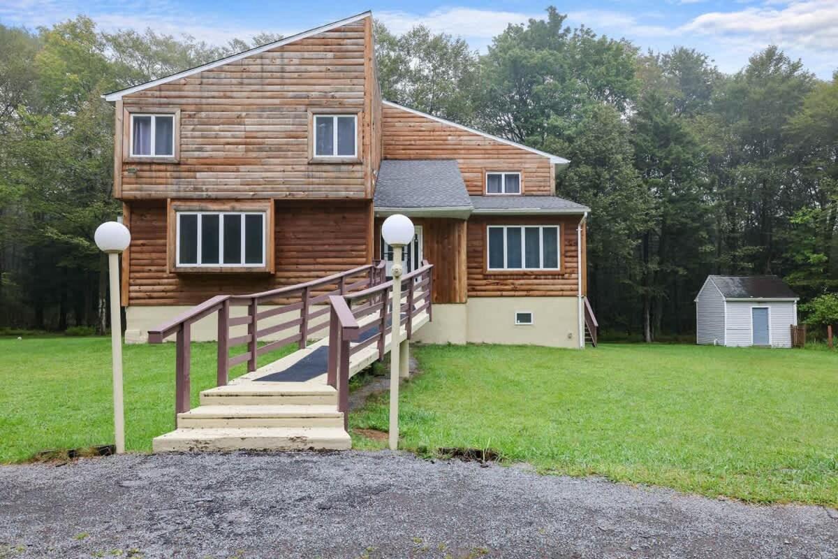 Relax In Blakeslee - Spacious 5Br Home With Bbq Exteriér fotografie